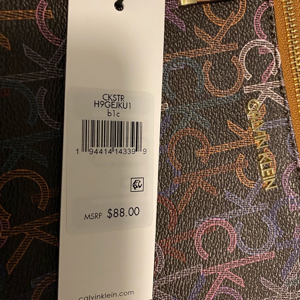 Purse - Picture 2 of 4